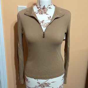 Cute light weight quarter zip with elbow patches!